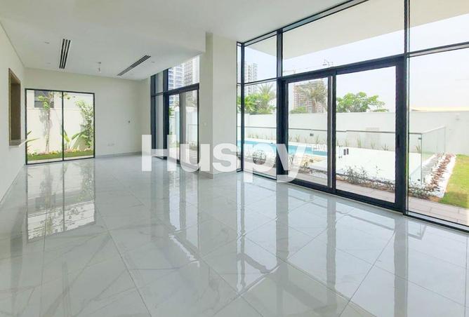 129756800 - Property Image 2