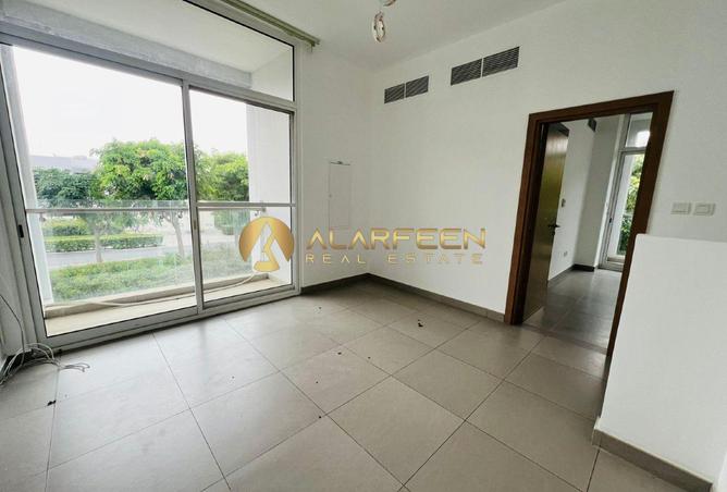 68281118 - Property Image 3