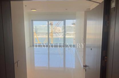 Apartment - 1 Bedroom - 2 Bathrooms for rent in Grand Bleu Tower 1 - Emaar Beachfront - Dubai Harbour - Dubai