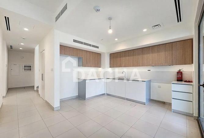 82376100 - Property Main Image