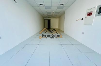 Shop - Studio - 1 Bathroom for rent in Lamcy Residence - Oud Metha - Bur Dubai - Dubai