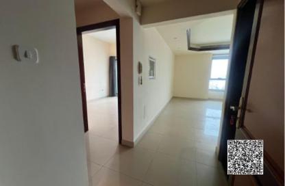 Apartment - 1 Bedroom - 1 Bathroom for rent in Corniche Tower - Ajman Corniche Road - Ajman