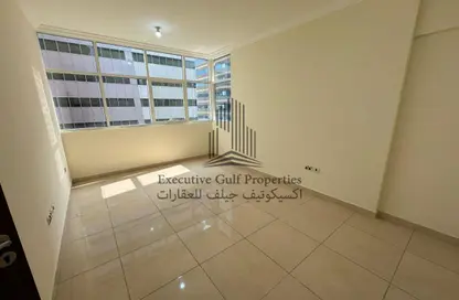 شقة - غرفة نوم - 1 حمام للايجار في شارع حمدان - أبوظبي