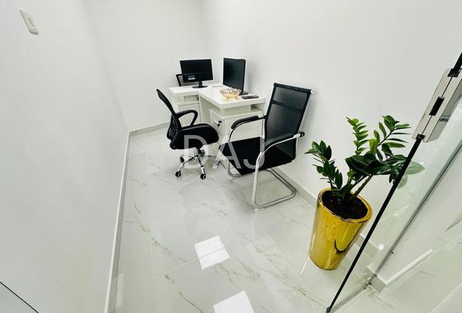 76180917 - Property Image 3