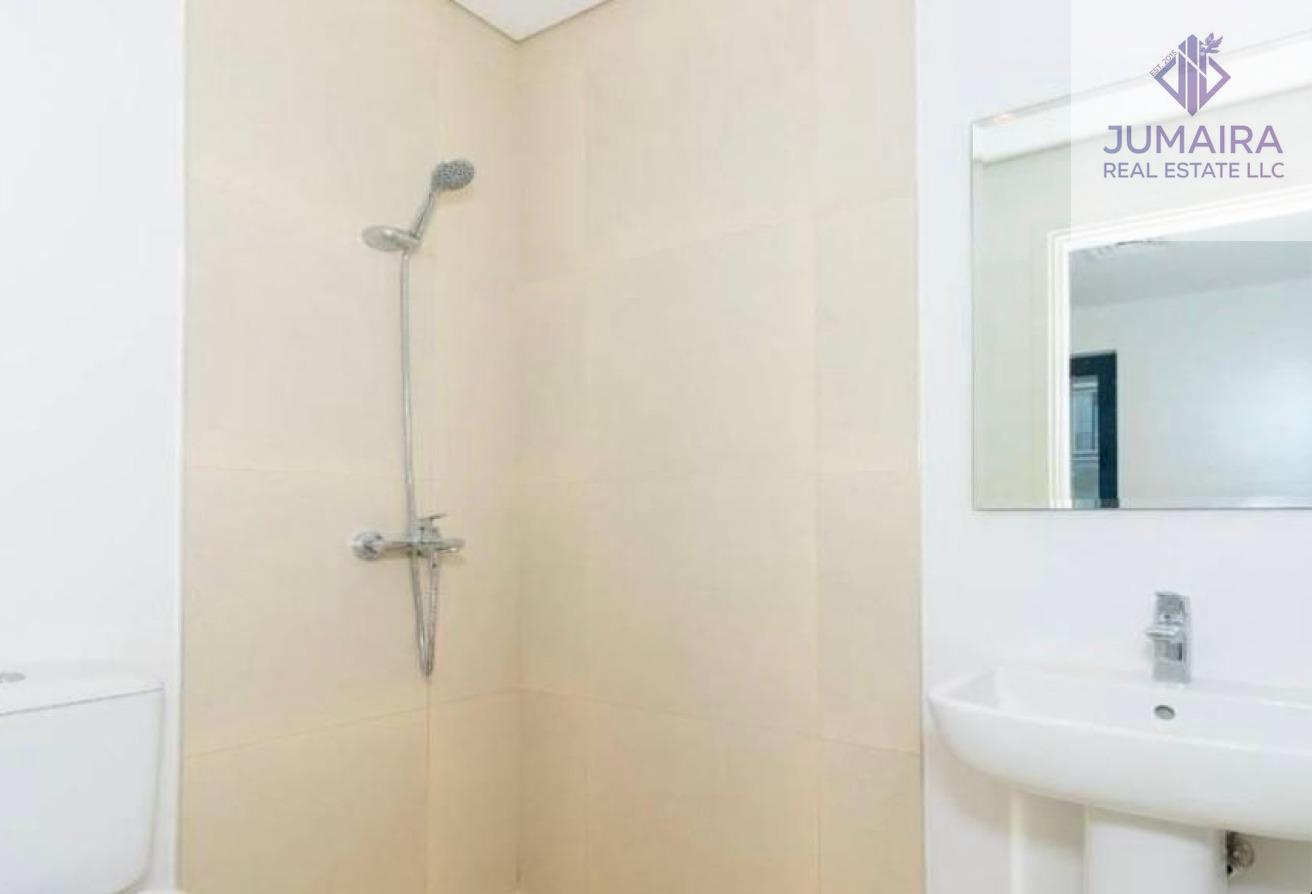 Luxury Villa  Pool View | Prime Location in Falcon