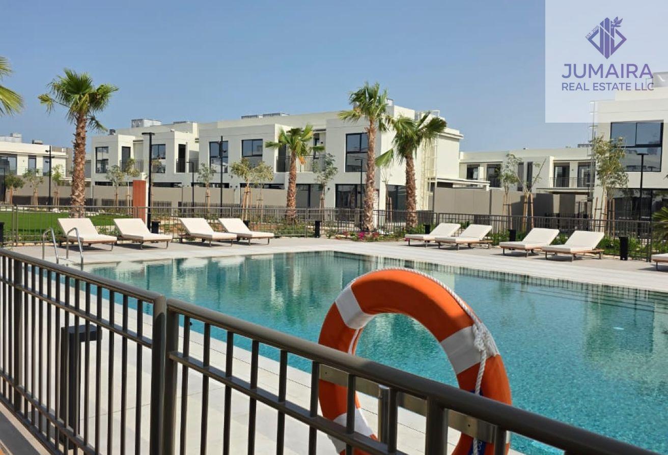 Luxury Villa  Pool View | Prime Location in Falcon