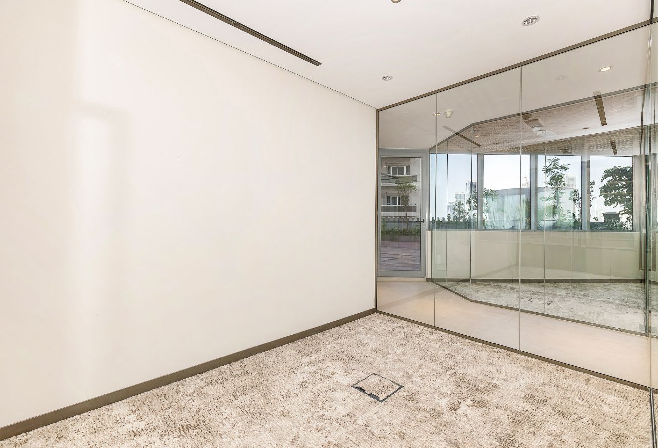 Studio office space in I Rise Tower, Barsha Heights (Tecom): 15