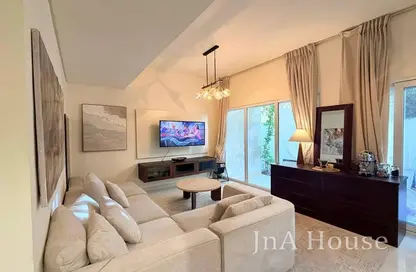 تاون هاوس - 3 غرف نوم - 3 حمامات للايجار في فيكتوريا 1 - فيكتوريا - داماك هيلز 2 - دبي