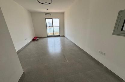 Apartment - 1 Bedroom - 2 Bathrooms for rent in Al Majaz Pearl - Al Majaz 2 - Al Majaz - Sharjah