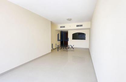 Apartment - 1 Bedroom - 2 Bathrooms for rent in Lake Point Tower - JLT Cluster N - Jumeirah Lake Towers - Dubai