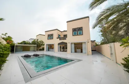 Villa - 3 Bedrooms - 4 Bathrooms for sale in Regional Small - Regional - Jumeirah Park - Dubai