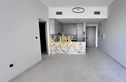 Apartment - 1 Bedroom - 2 Bathrooms for rent in Amal Tower - Dubai Sports City - Dubai
