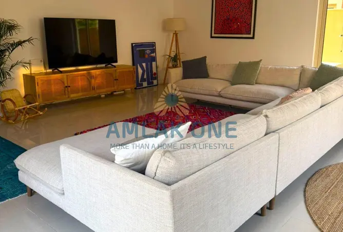 84064600 - Property Image 2