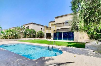 Villa - 4 Bedrooms - 5 Bathrooms for sale in Jumeirah Park - Dubai