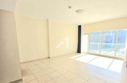 Apartment - 1 - 2 for rent in Burj Al Nujoom - Downtown Dubai - Dubai