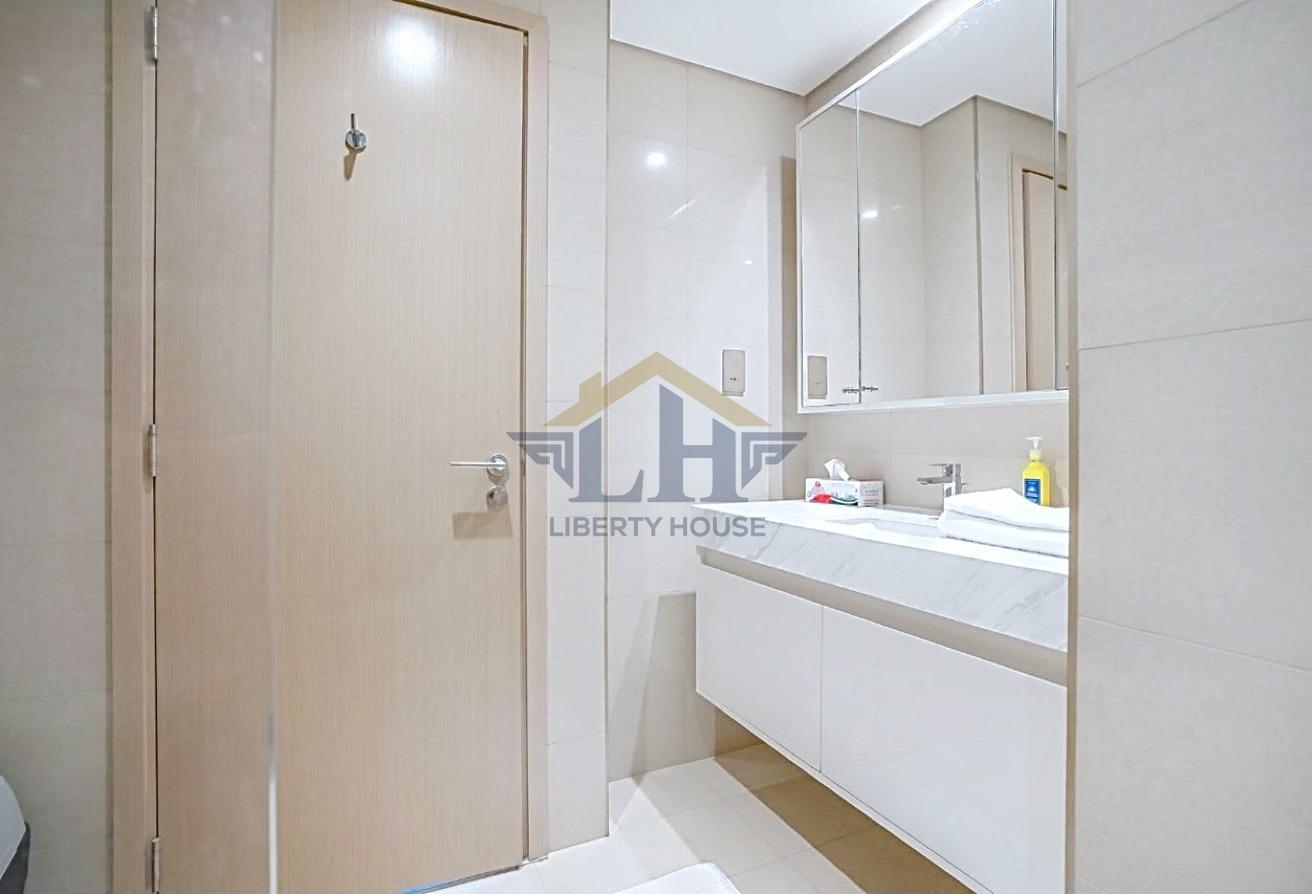 Boulevard View | High Floor | Best Price photo 5