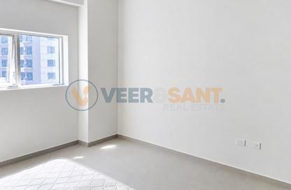 Apartment - Studio - 1 Bathroom for rent in Profile Residence - Dubai Sports City - Dubai