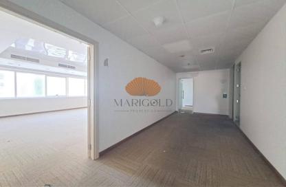 Office Space - Studio - 2 Bathrooms for rent in One Lake Plaza - JLT Cluster T - Jumeirah Lake Towers - Dubai