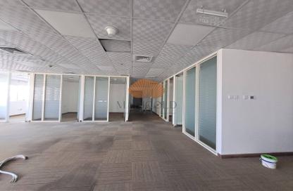 Office Space - Studio - 2 Bathrooms for rent in One Lake Plaza - JLT Cluster T - Jumeirah Lake Towers - Dubai