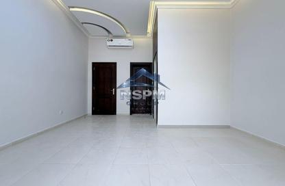 Apartment - Studio - 1 Bathroom for rent in Al Saada Street - Al Mushrif - Abu Dhabi Apartment - Studio - 1 Bathroom for rent in Al Saada Street - Al Mushrif - Abu Dhabi
