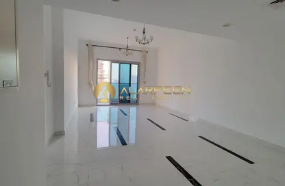 شقة - 2 غرف نوم - 2 حمامات للايجار في روز 10 - منطقة 11 - قرية جميرا الدائرية - دبي