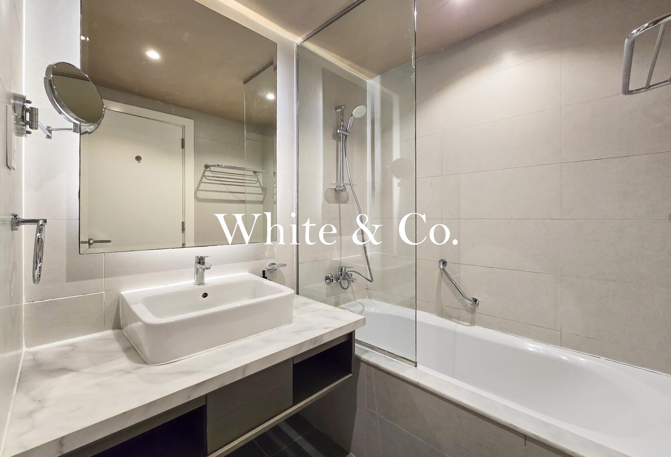 Fully Furnished | Canal Views | Vacant photo 6