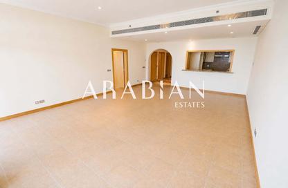 Apartment - 2 Bedrooms - 3 Bathrooms for rent in Al Shahla - Shoreline Apartments - Palm Jumeirah - Dubai