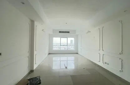 Apartment - 2 Bedrooms - 2 Bathrooms for rent in Al Khan Corniche - Al Khan - Sharjah