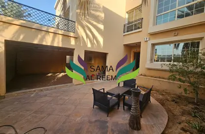 Villa - 4 Bedrooms - 4 Bathrooms for rent in Umm Suqeim 2 Villas - Umm Suqeim 2 - Umm Suqeim - Dubai