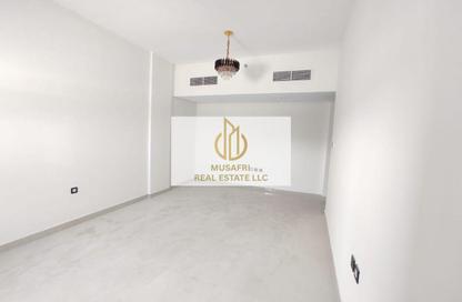 Apartment - 1 Bedroom - 2 Bathrooms for rent in Muwailih Building - Muwaileh - Sharjah
