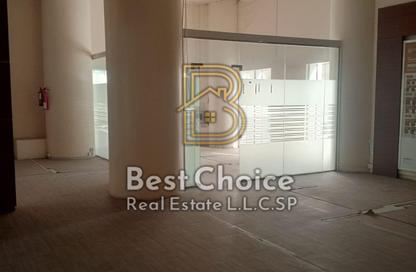 Show Room - Studio - 5 Bathrooms for rent in Al Maha Tower - Al Majaz - Sharjah