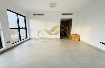 Apartment - 2 - 3 for rent in Al Awadhi Res 2 - Al Satwa - Dubai Apartment - 2 - 3 for rent in Al Awadhi Res 2 - Al Satwa - Dubai