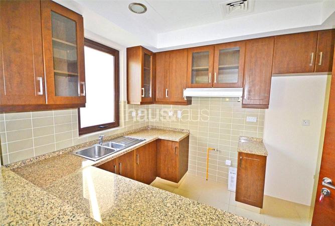 100421847 - Property Image 3