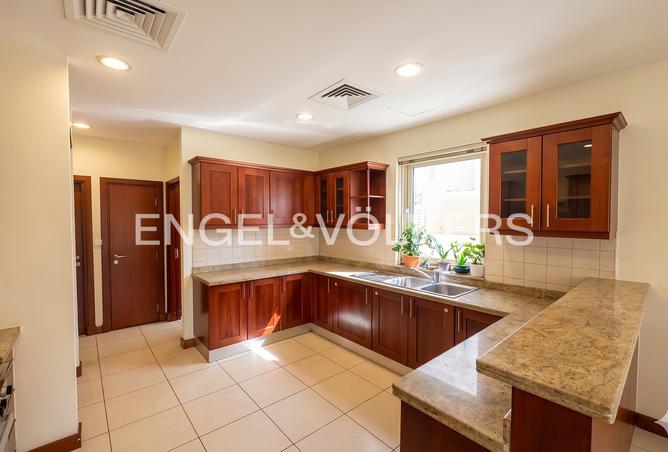 98680317 - Property Image 2