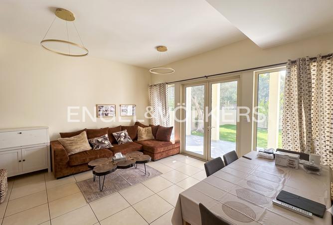 98680317 - Property Image 3