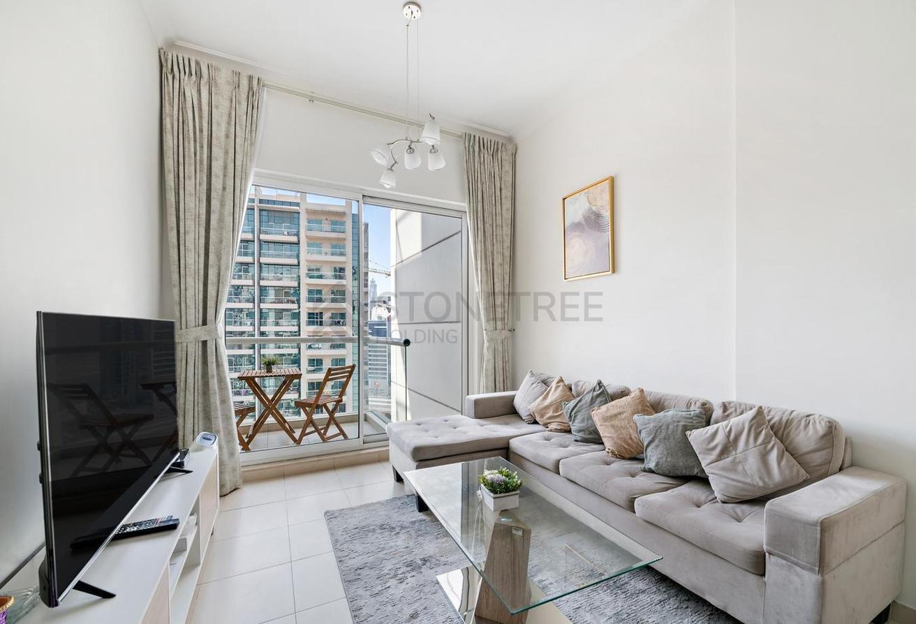 12 CHEQUES | Canal View | Prime Location photo 4