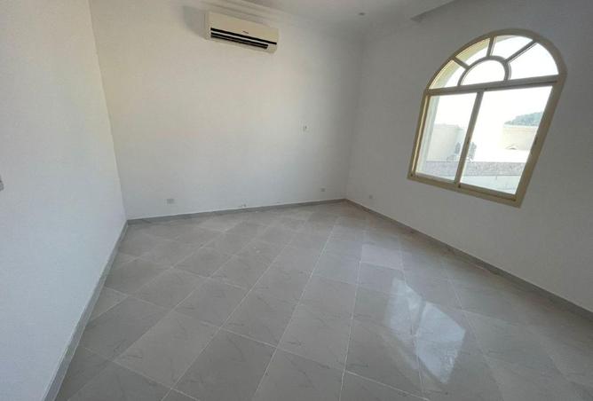 104121410 - Property Image 2