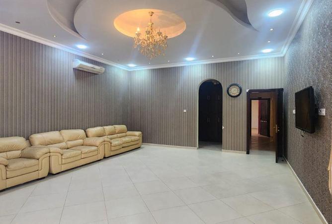 104121410 - Property Image 3