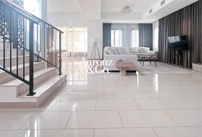 103678502 - Property Image 3