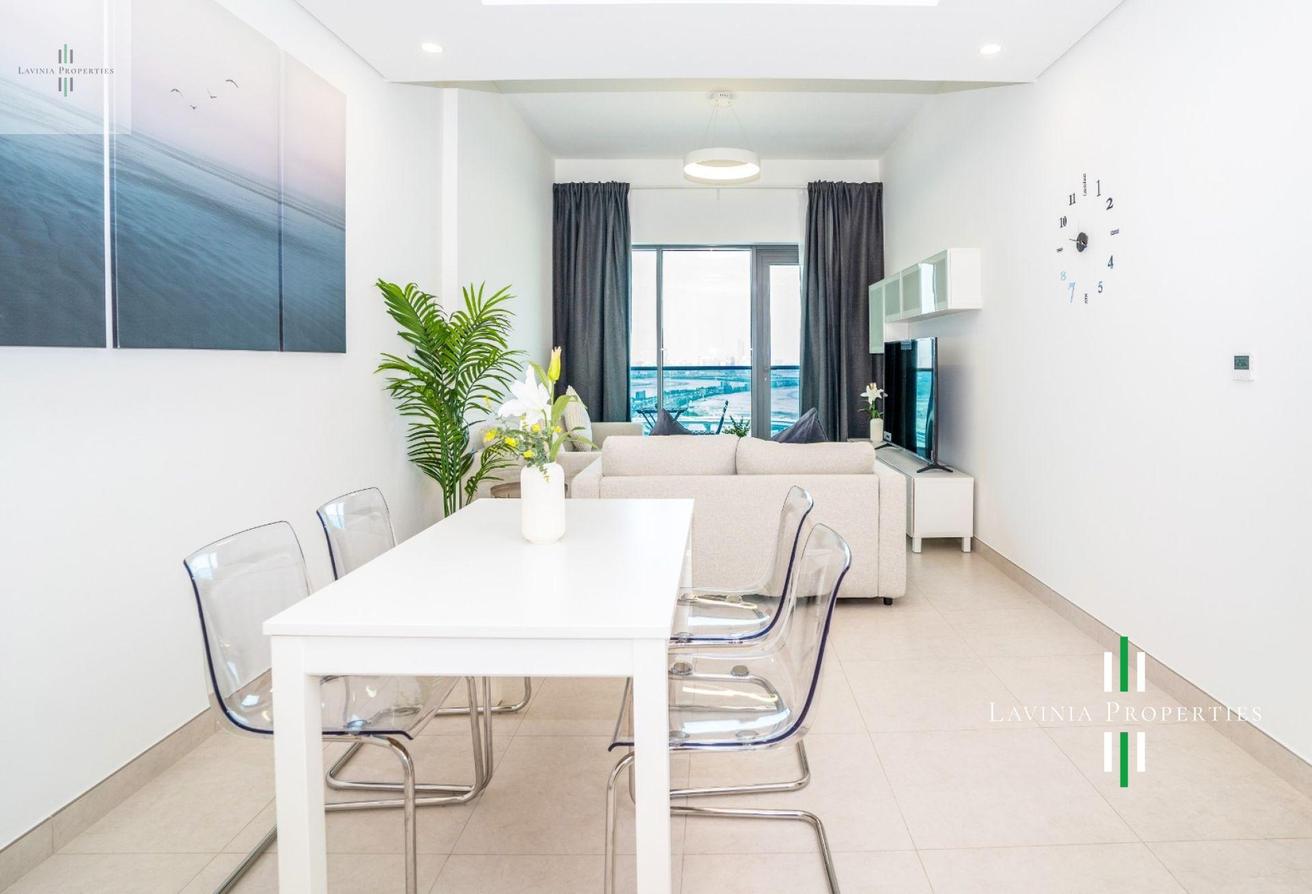 SPACIOUS | CANAL & SKYLINE VIEW | PRIME LOCATION photo 11