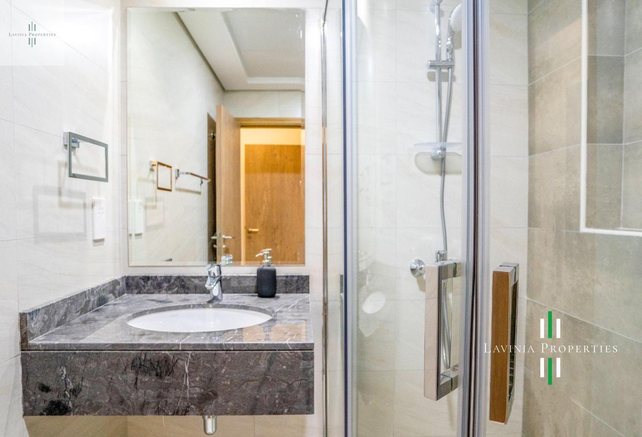 SPACIOUS | CANAL & SKYLINE VIEW | PRIME LOCATION photo 22