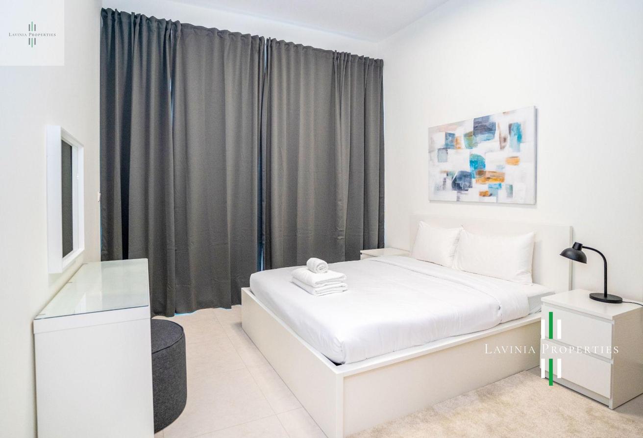 SPACIOUS | CANAL & SKYLINE VIEW | PRIME LOCATION photo 6