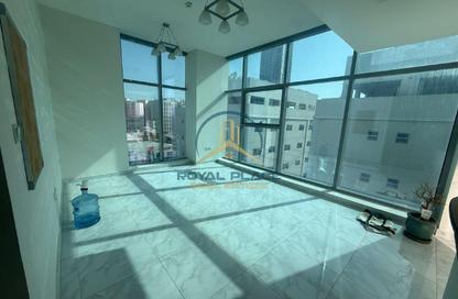 Apartment - 1 Bedroom - 2 Bathrooms for rent in Z1 Tower - Majan - Dubai