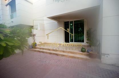 Villa - 4 Bedrooms - 3 Bathrooms for rent in Umm Suqeim 2 - Umm Suqeim - Dubai Villa - 4 Bedrooms - 3 Bathrooms for rent in Umm Suqeim 2 - Umm Suqeim - Dubai