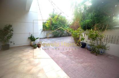 Villa - 4 Bedrooms - 3 Bathrooms for rent in Umm Suqeim 2 - Umm Suqeim - Dubai
