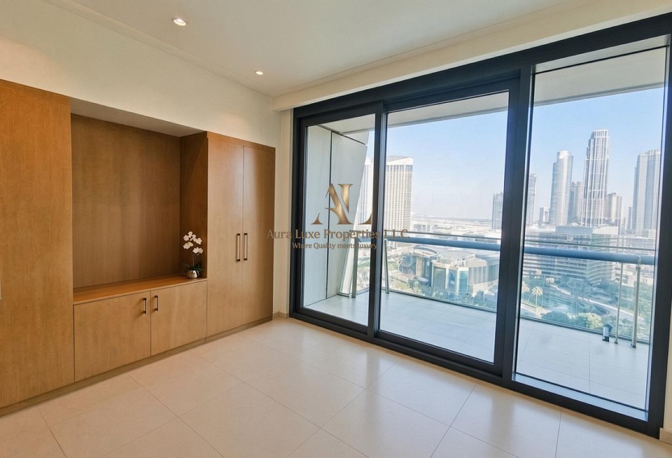 Burj Khalifa view : Ready to Move | Spacious photo 4