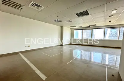 Office Space - Studio - 2 Bathrooms for rent in One Lake Plaza - JLT Cluster T - Jumeirah Lake Towers - Dubai