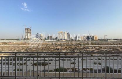 Apartment - 1 - 1 for rent in Mazaya 28 - Queue Point - Liwan - Dubai