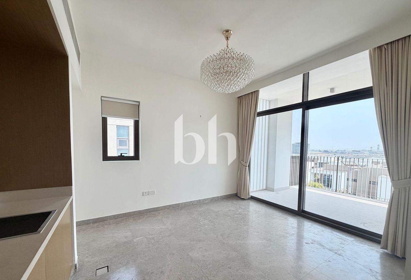Independent Villa | Best Price | Landscaped photo 10