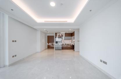 Apartment - 2 Bedrooms - 2 Bathrooms for sale in Palace Beach Residence Tower 2 - Palace Beach Residence - Emaar Beachfront - Dubai Harbour - Dubai